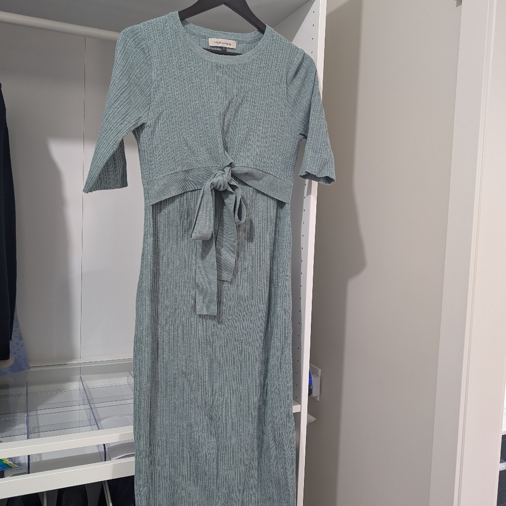 Green Ruched Sheath Dress with 3/4 Sleeves